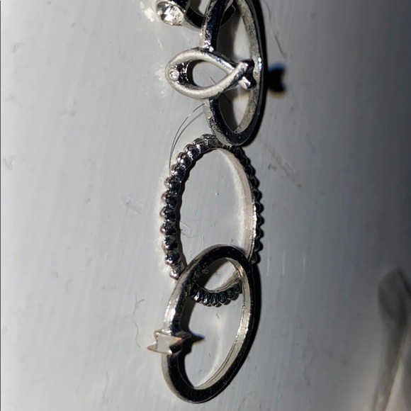 Rings - Picture 4 of 4